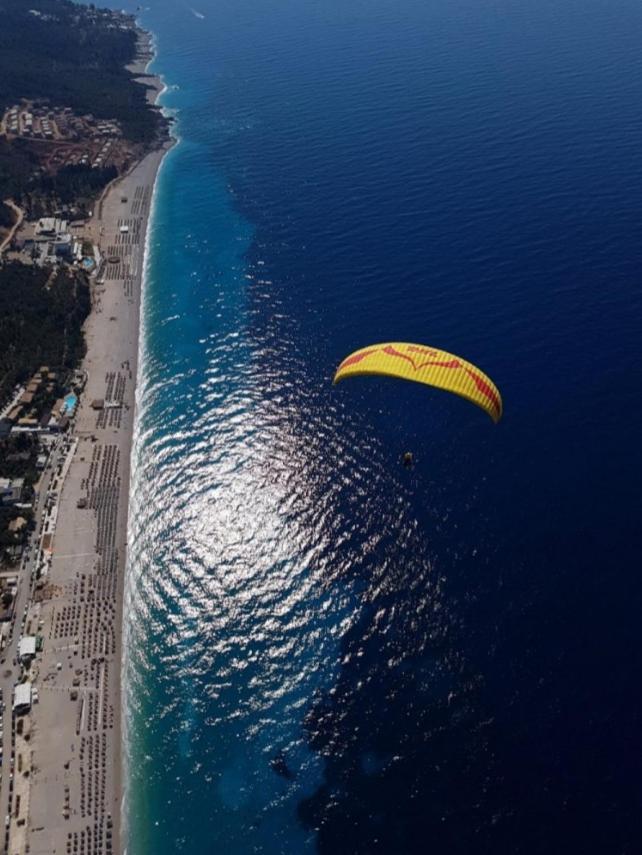 Studio By The Beach - Vlore Luaran gambar