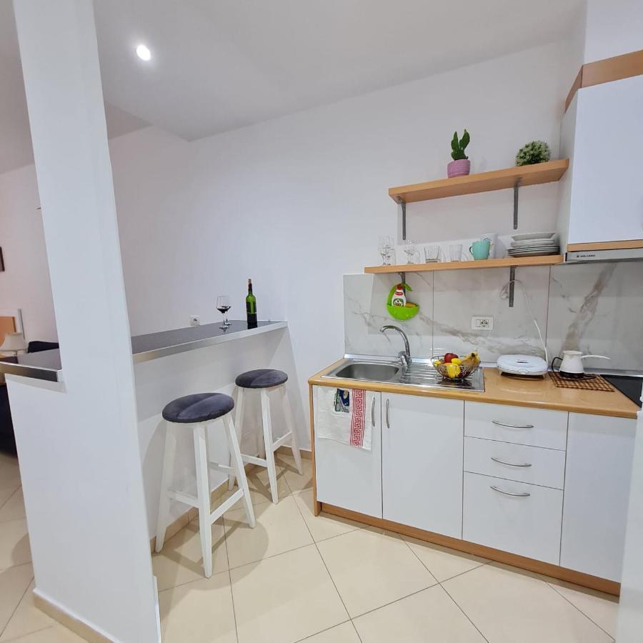 Studio By The Beach - Vlore Luaran gambar
