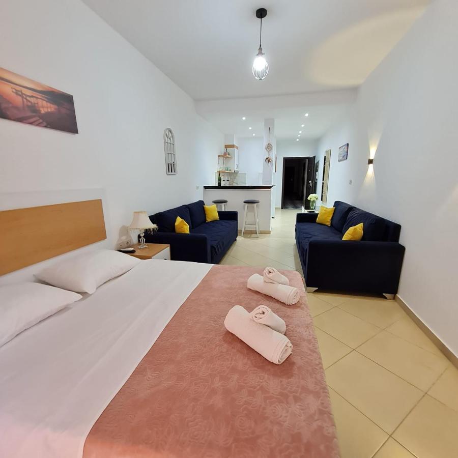 Studio By The Beach - Vlore Luaran gambar