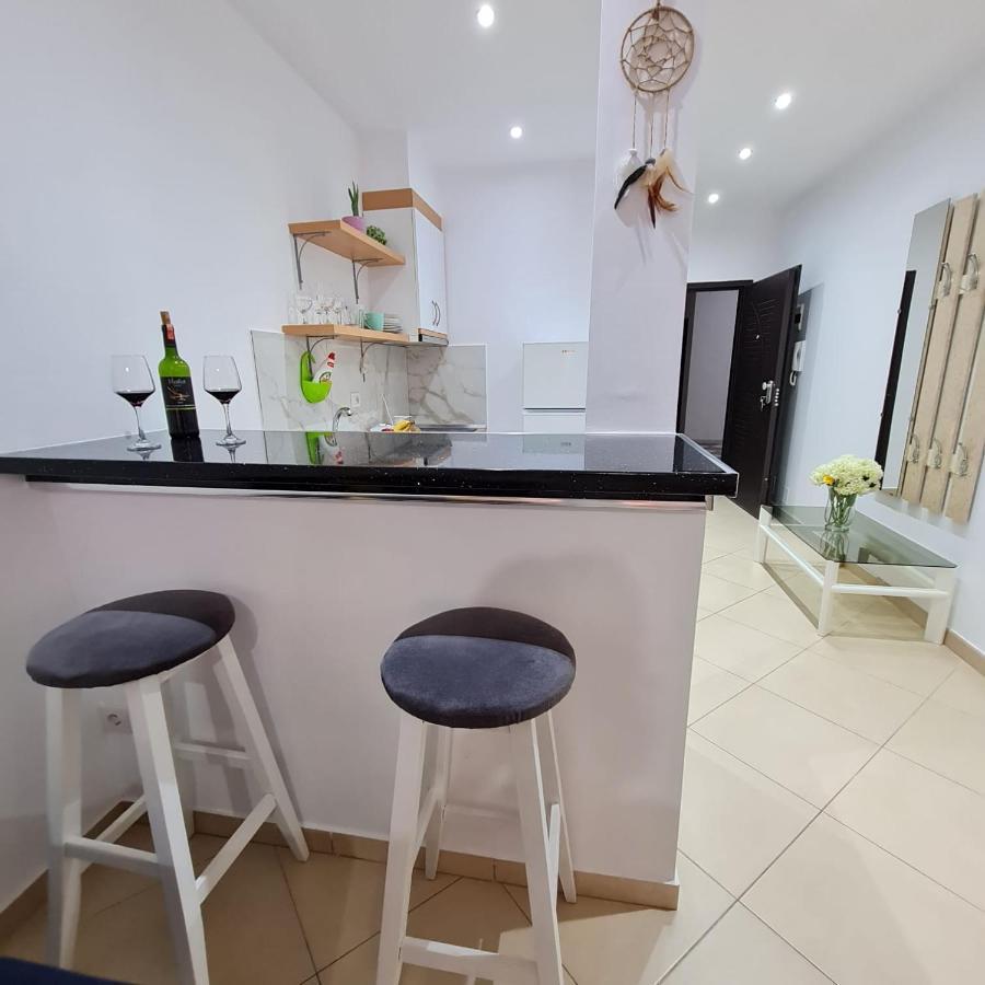 Studio By The Beach - Vlore Luaran gambar